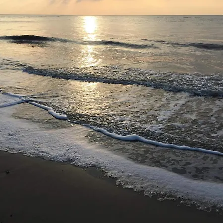 Дом отдыха 5 Person In Хеммет