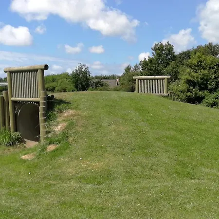 Дом отдыха 5 Person In